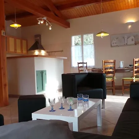 Ep000-025 Maison Familiale Proche De La